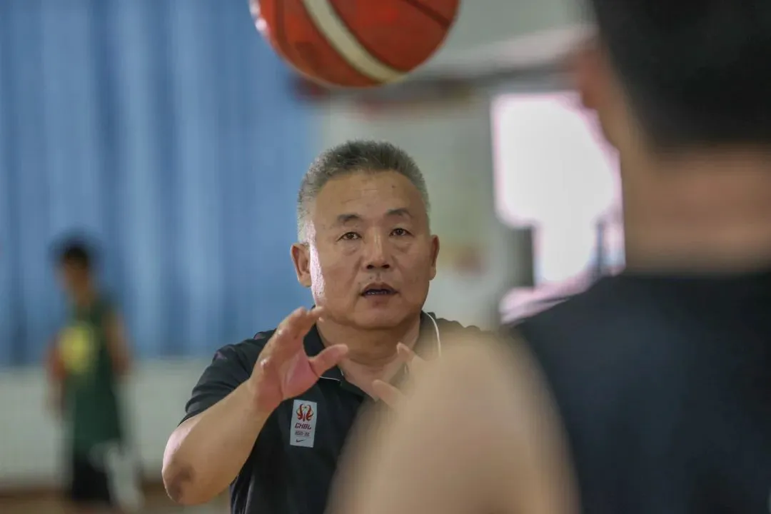 青少年篮球爱好者综合训练方案_1